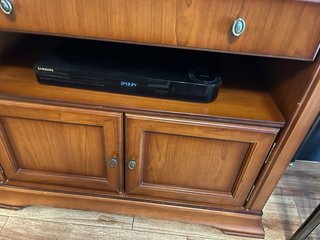 Mueble TV madera