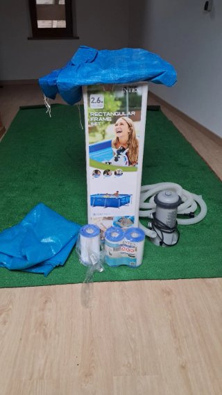 Piscina desmontable Intex 2.6m con depuradora.