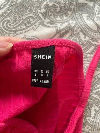 Top halter rojo sin mangas