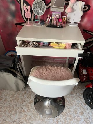 Tocador escritorio blanco con silla