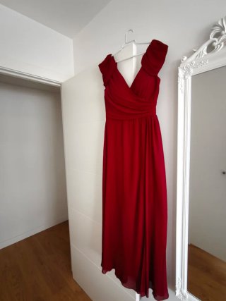 Vestido de fiesta rojo elegante