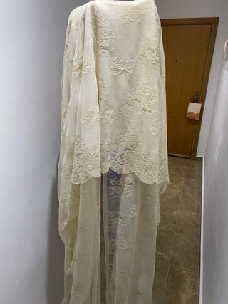 Mantilla Chantilly Beige