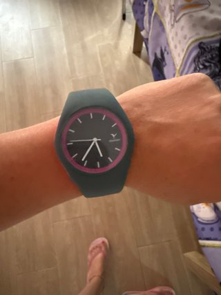 Reloj Swatch Gris y Rosa