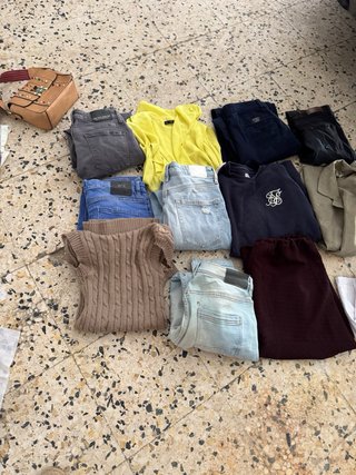 Lote Ropa Variada y regalo bolso