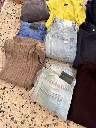 Lote Ropa Variada y regalo bolso
