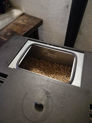 Estufa Pellet Eider Biomasa Fireplus Pro 10kw