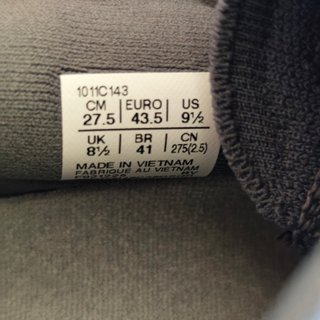 43.5 - Asics Gel-Cumulus 28 Hombre - Zapatillas