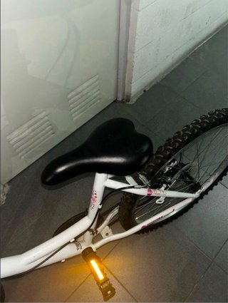 Bicicleta niña 26 pulgadas rosa y blanca
