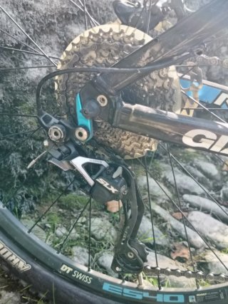Bicicleta Giant Reign