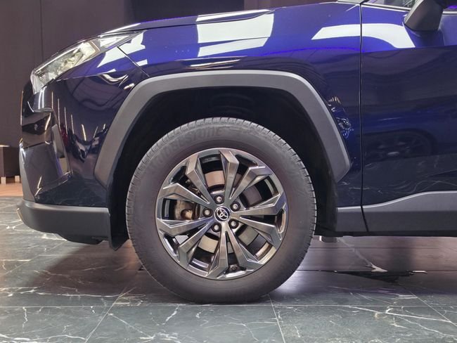 Toyota RAV4 2024, foto 4