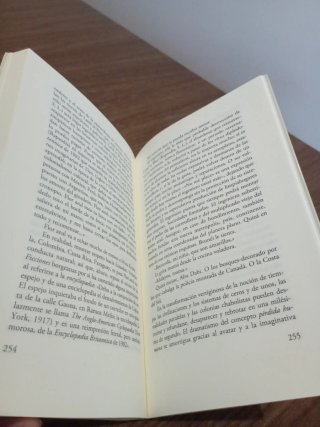 Persianas metálicas bajan de golpe