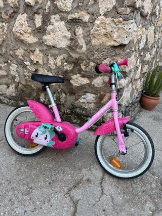 Bicicleta infantil rosa con unicornios