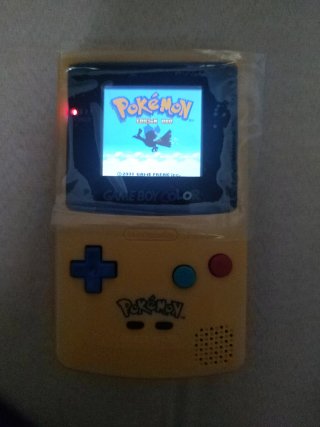 Game Boy Color Pikachu + 2 Juegos Pokémon