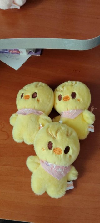 Peluche Bbokari Stray Kids bandana rosa