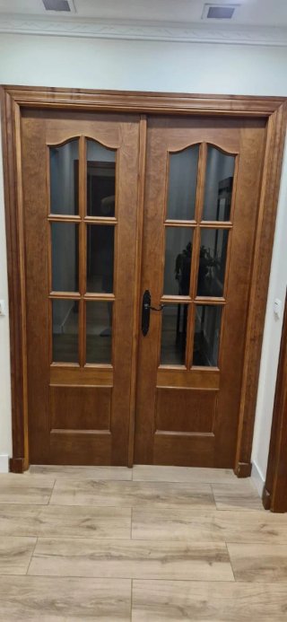 Puertas de madera maciza rustica en excelente esta