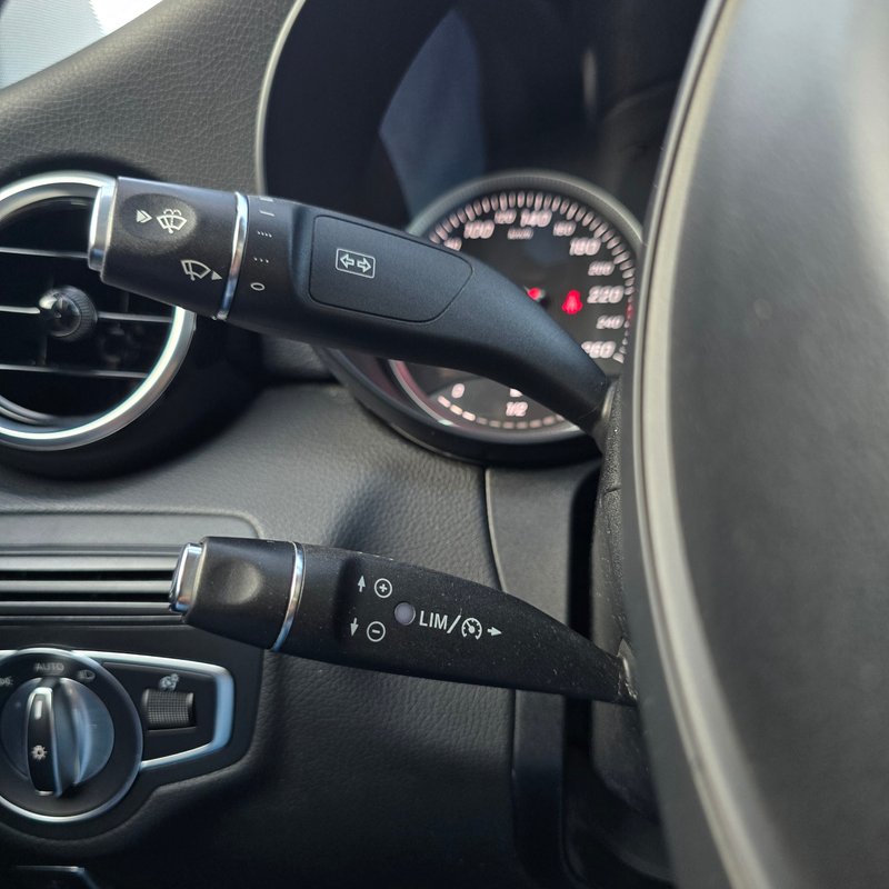 Mercedes-Benz Clase C 2018, foto 28