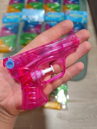 Pistolas de agua de colores