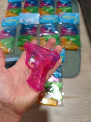 Pistolas de agua de colores
