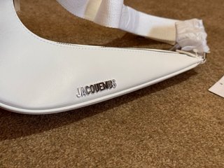 Bolso Jacquemus x Nike Le Swoosh Blanco Nuevo