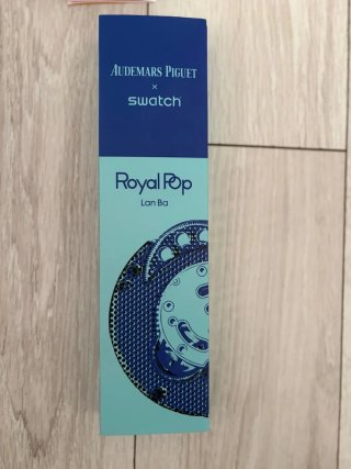 Reloj Swatch azul nuevo