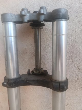 Suspensión Delantera Invertida Moto