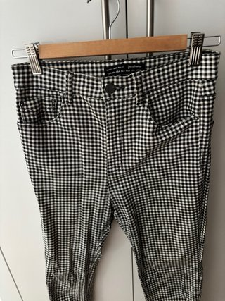 Pantalones cuadros blanco y negro