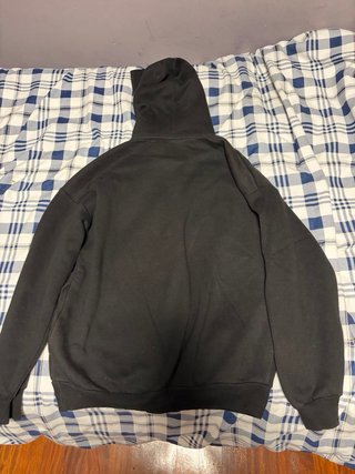 Sudadera Bershka Negra con Estampado