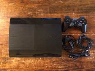 Consola PS3 Superslim 500GB