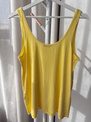 Top Zara Amarillo Sin Mangas Talla L