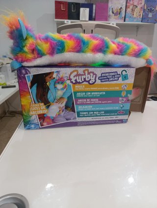 DJ Furby Peluche Interactivo Musical con Luces