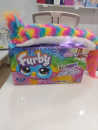 DJ Furby Peluche Interactivo Musical con Luces