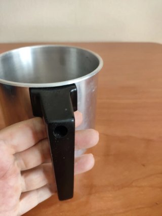 Cazo antiguo aluminio con asa negra