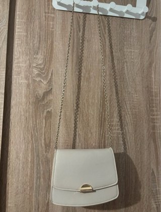 Bolso de mano Mango beige y dorado