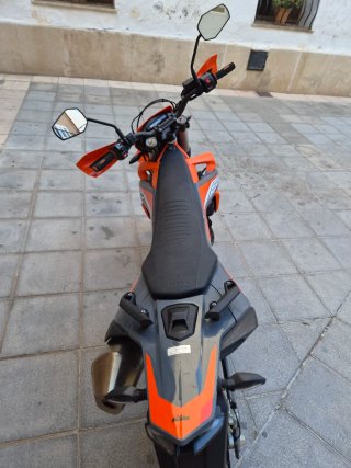 KTM 690 Enduro - Moto de campo