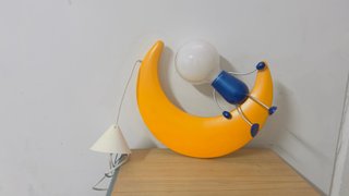 Lámpara infantil luna niño