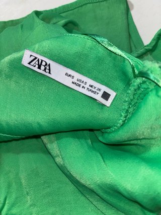 Vestido verde Zara talla S