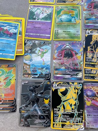 Cartas Pokémon Colección + caja