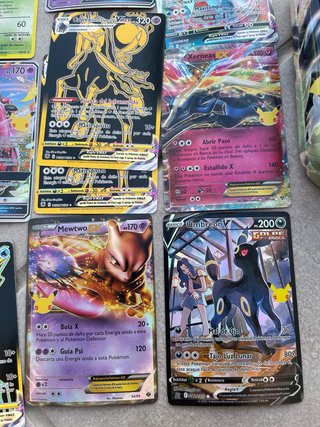 Cartas Pokémon Colección + caja