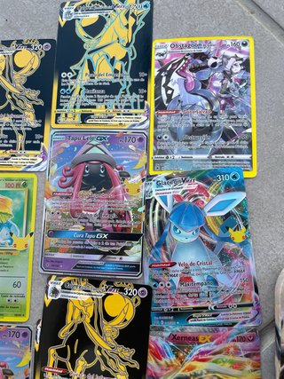 Cartas Pokémon Colección + caja