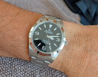 Rolex explorer 39mm