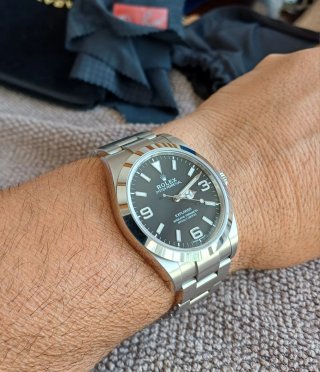 Rolex explorer 39mm