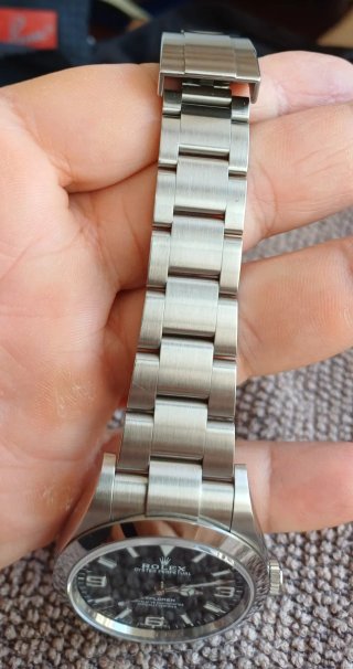 Rolex explorer 39mm