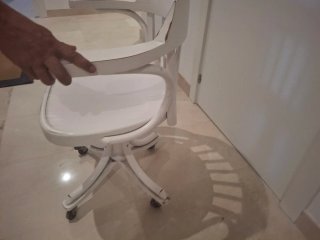 Silla de escritorio blanca de madera