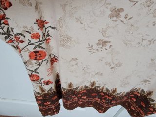 Camiseta Punto Roma floral beige y marrón Talla XL