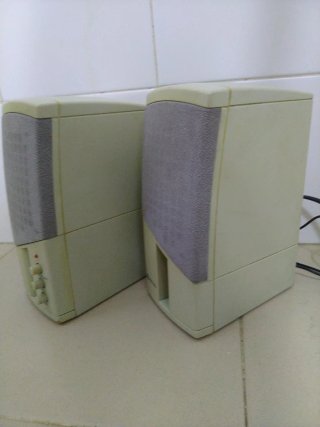 Altavoces pequeños Autoamplificados