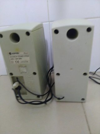 Altavoces pequeños Autoamplificados