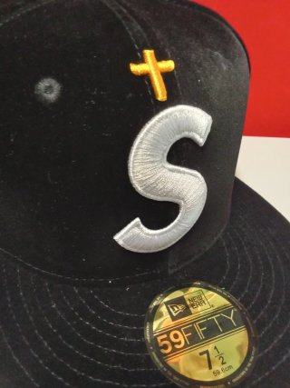 Gorra New Era Supreme  Talla 7.1/2