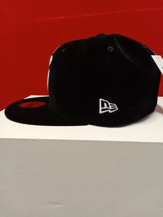Gorra New Era Supreme  Talla 7.1/2
