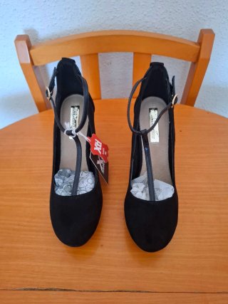 Zapatos XTI Negros Talla 40