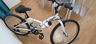 Bicicleta blanca24" infantil de paseo. Buen estado